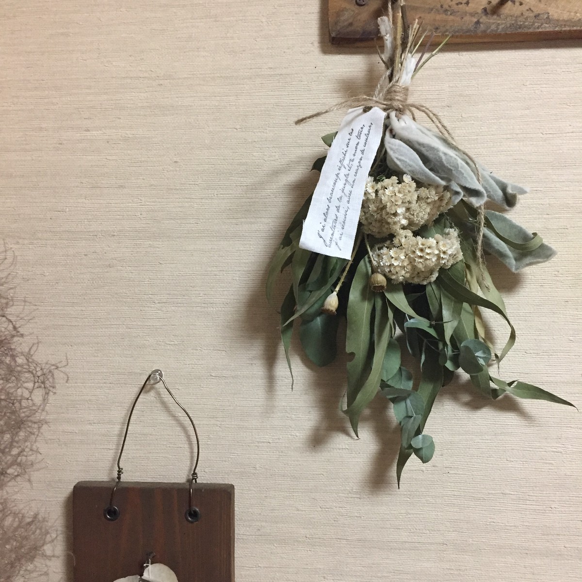 展示のみ ライスフラワーとラムズイヤー のスワッグ ドライフラワー工房 Atelier De Sarah