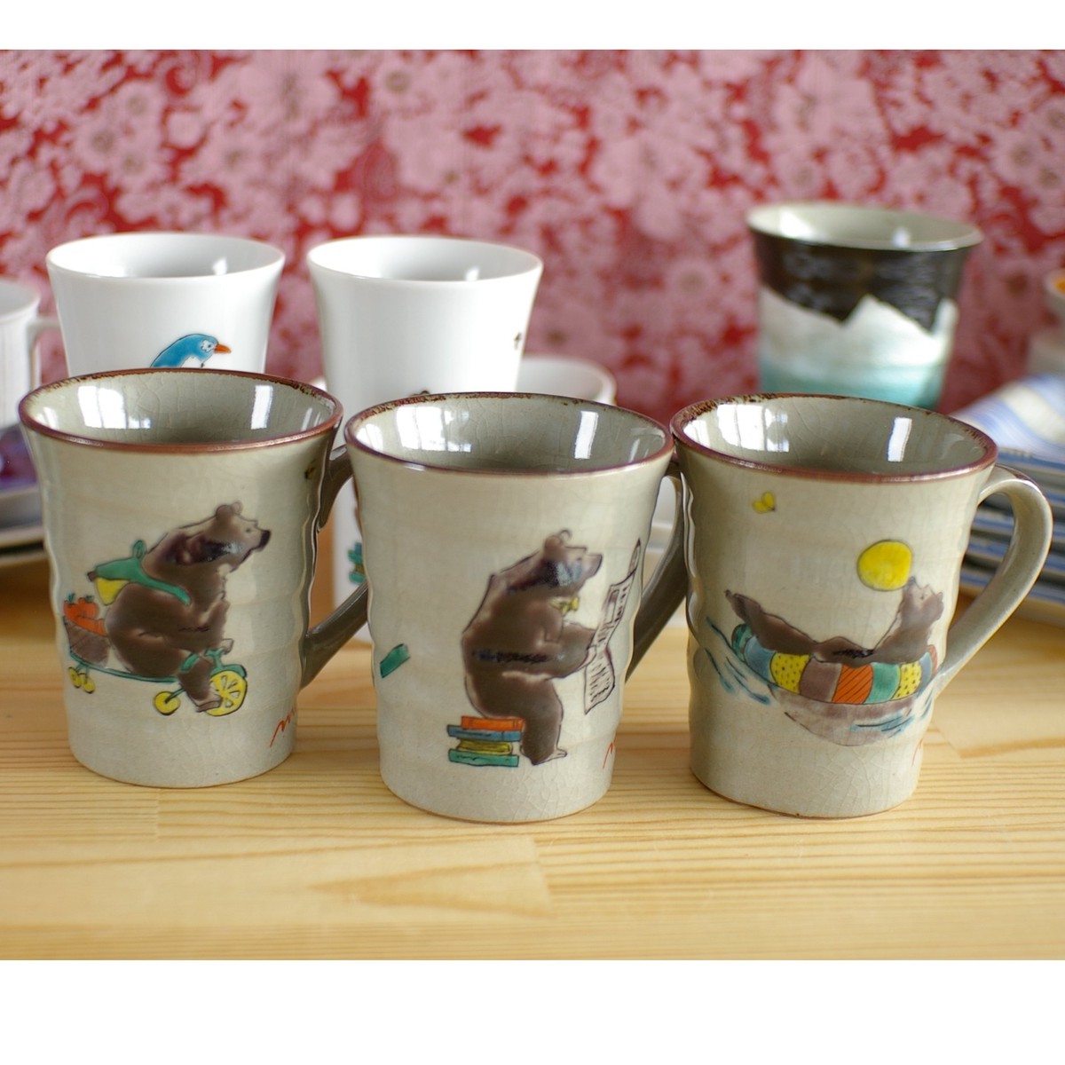 新品 ポップでかわいい九谷焼 くまさんシリーズ マグカップ Mikimikimikky1016 コーヒーカップ 陶器 Flohmarkt フローマルクト