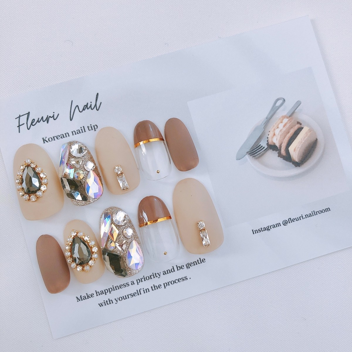 No 002 Caramel Macchiato Fleuri Nail