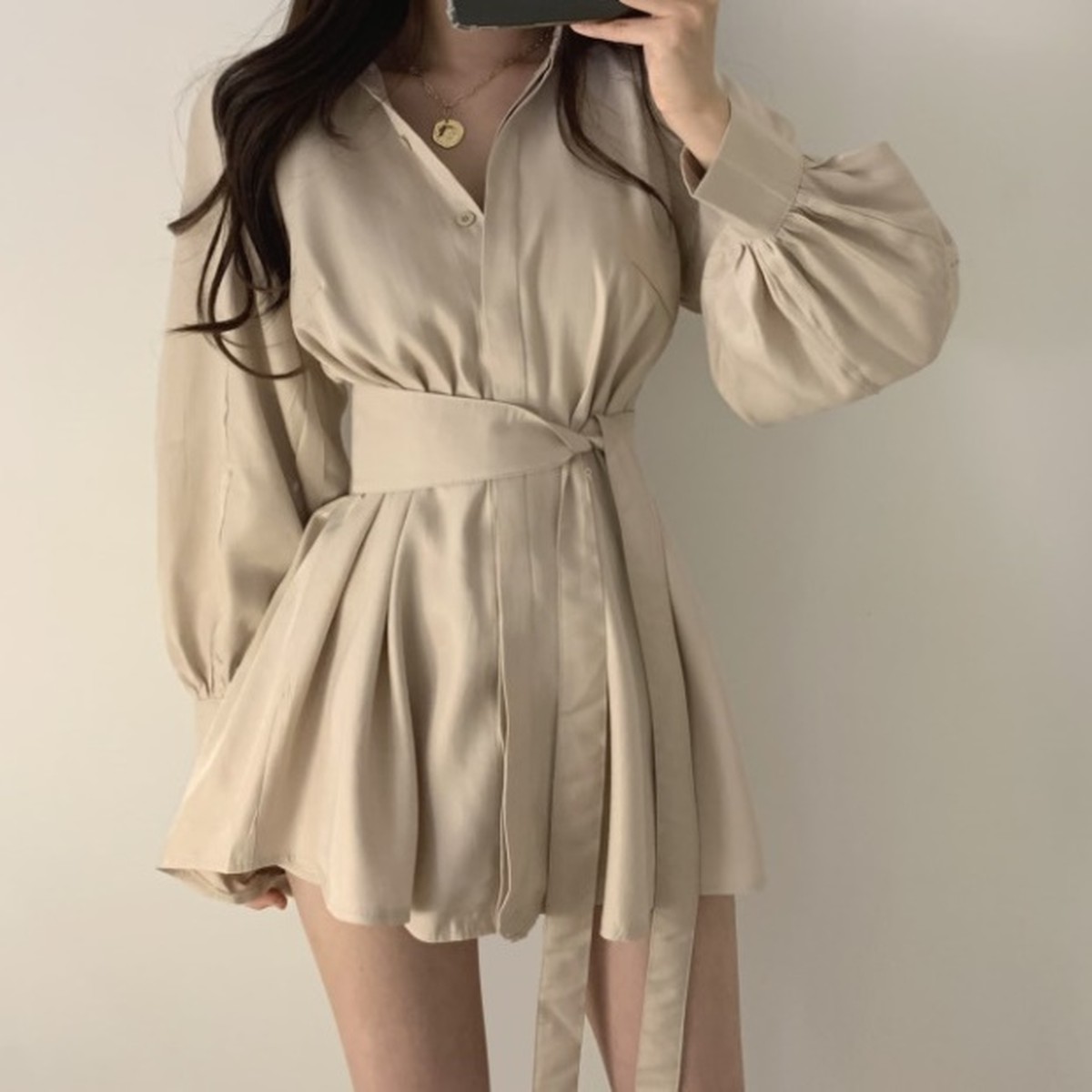 春 ワンピース バルーン袖 シャツミニワンピース 韓国 ファッション レディース ウエストマーク チュニック ワンピース 長袖 セクシー 大人可愛い バルーンスリーブ ワンピース ミニ丈 韓国 ミニワンピース 春服 春物 レディース Vestito