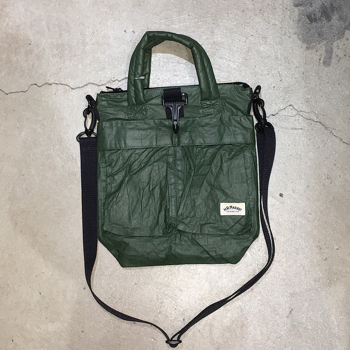 H.R.MARKET」 ミニ ヘルメットバッグ スモール | HUG