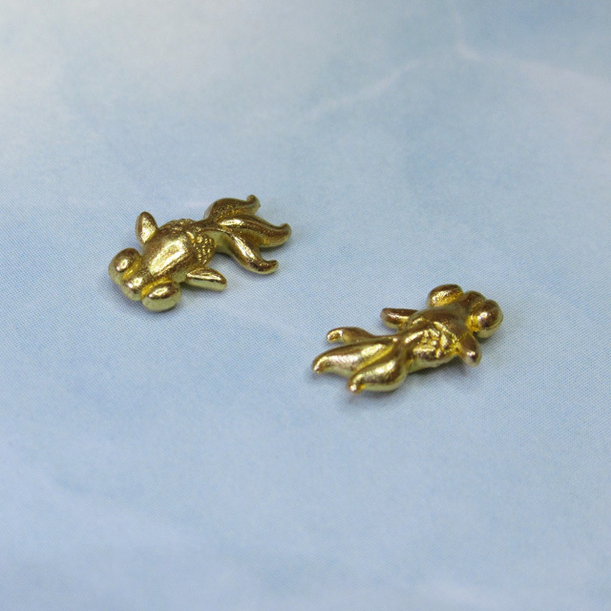 2pcs メタル ミニ金魚パーツ ゴールド Rue Sepia