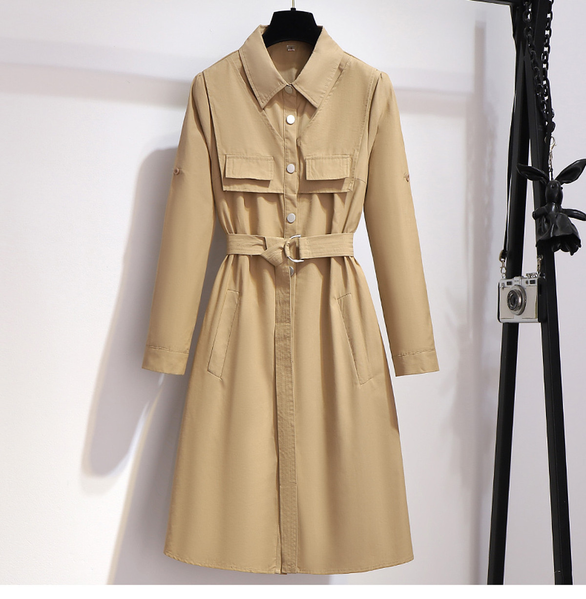 ワンピース トレンチワンピース 長袖 膝丈 フレア ウエストベルト 襟付き 大人カジュアル お出かけ 春 Quadrifolie クローバー