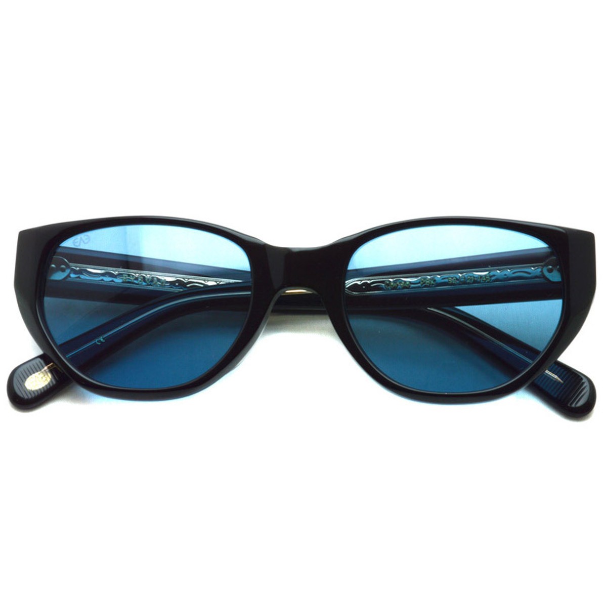 Eyevan アイヴァン Corso Pbk ブラック ブルーレンズ ウェリントンサングラス 中目黒のメガネ サングラスセレクトショップ Props