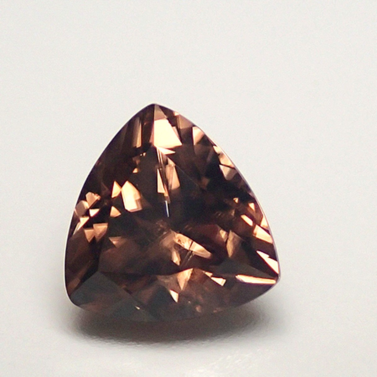 V197 カメレオンジルコン 1 74ct Verdelite