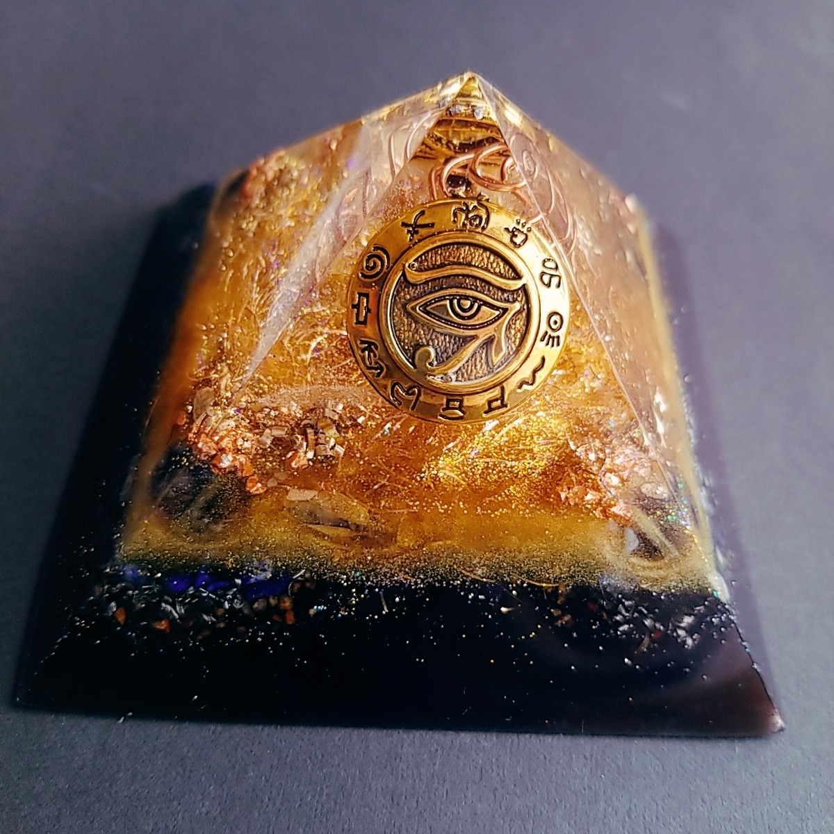 黄金比ピラミッド エジプシャン ゴールド オルゴナイト オーダージュエリーのｓｈｏｐ Rainbow アルケミーアート