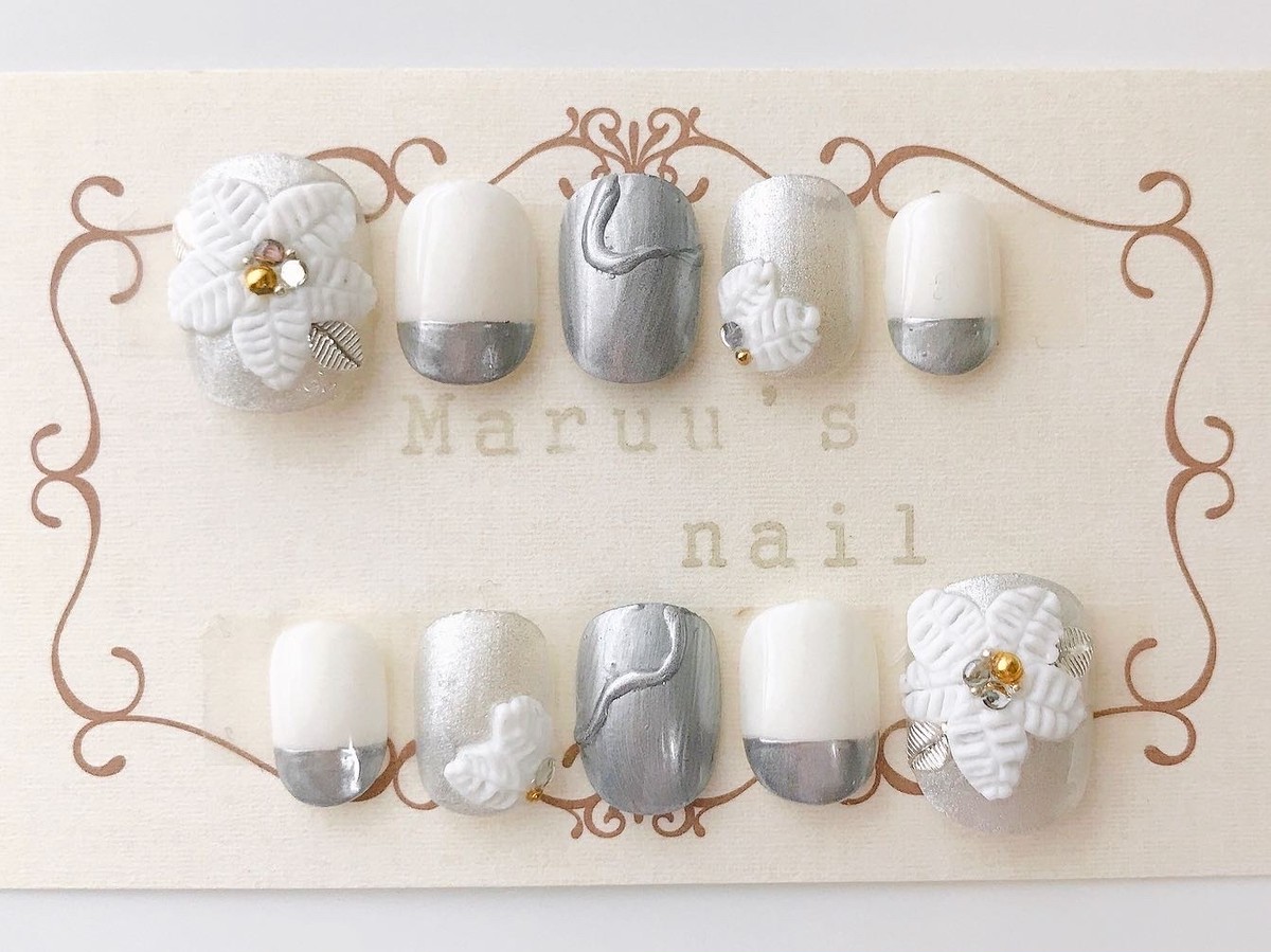 上品な花びらネイルチップ Maruu S Nail