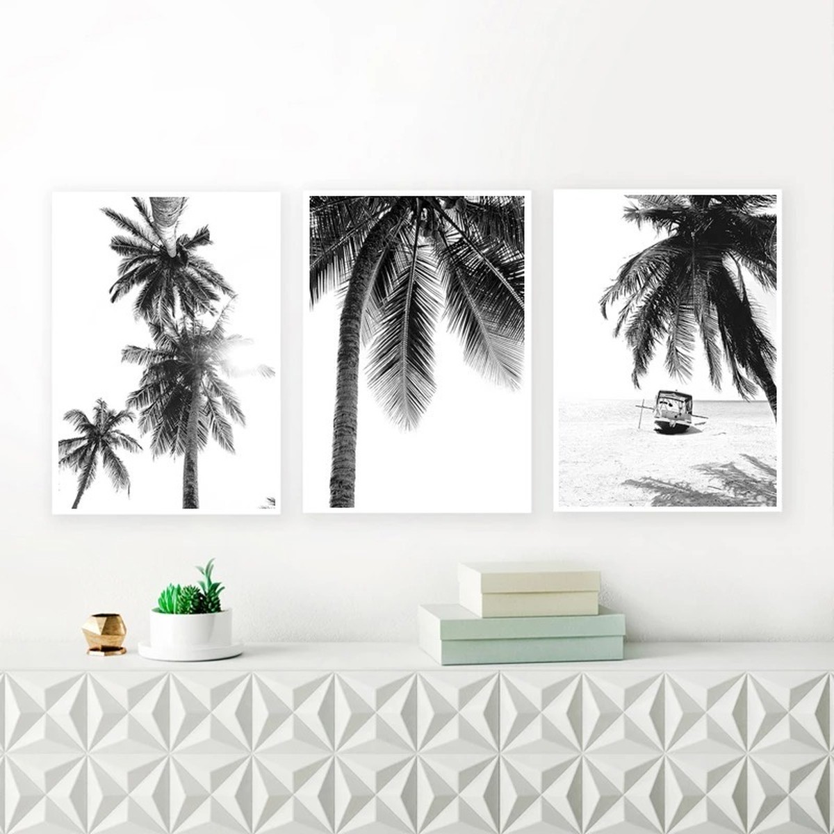 送料無料 3枚組 壁掛け キャンバス 海 ビーチ 砂浜 ヤシの木 白黒 モノクロ 人気 おしゃれ インテリア ディスプレイ アート 輸入雑貨 Hachinohe Base 1518