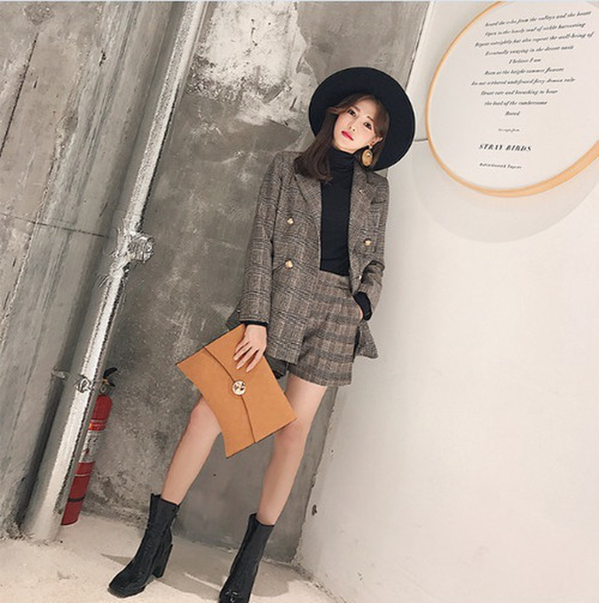 チェック柄ジャケットとショートパンツのセットアップ Manajily オルチャン 韓国 プチプラレディースファッション