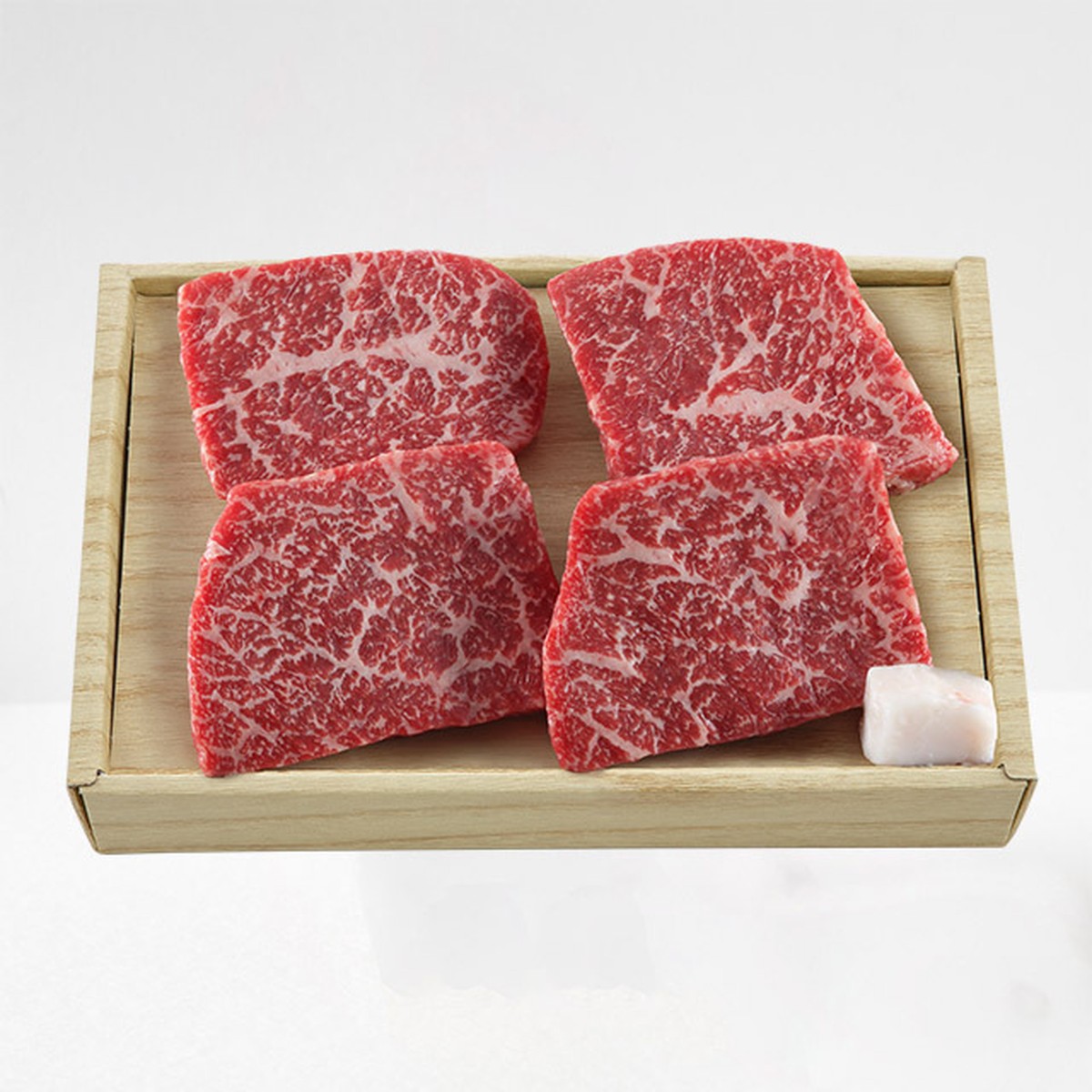 松阪牛ステーキ用 モモ肉 4 計450g 冷凍便 Ngp Online Store