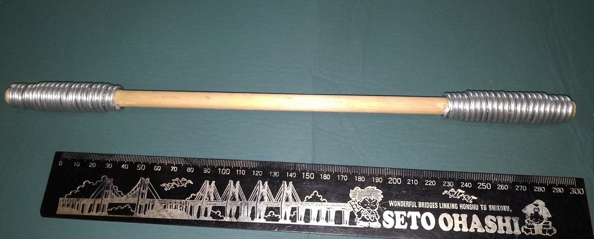 波動気功棒 背中 腰 腿 ふくらはぎ等の手の届きにくい個所も軽くこすると気の波動調整ができます 無誘導波動コイル