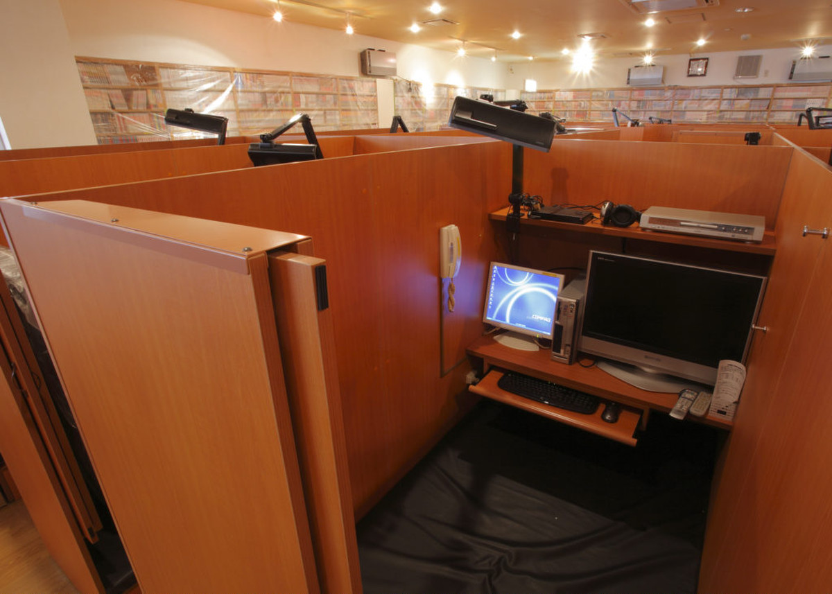 決算特価 送料無料 オーダー品 キャンセル 返品 アクリル板 透明 2mm厚 690 0mm ハイロジック 21年春夏再販