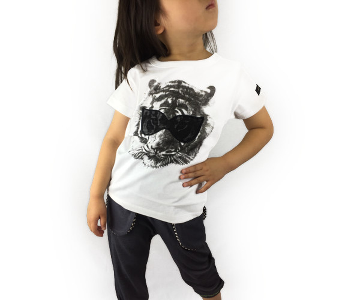 Mojakwamoja モジャクワモジャ タイガーマスク Tシャツ Kids Joy