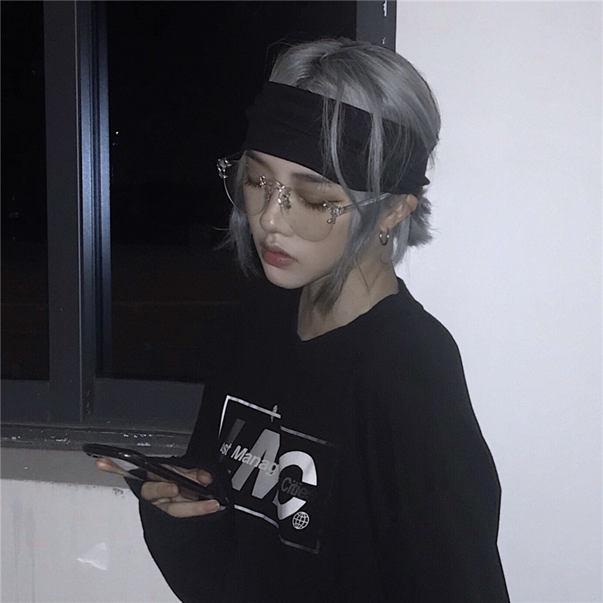 韓国ファッショントレンドヘアバンド メンズレディース ヘアアクセサリー スタイル Museum Pleglad Demon