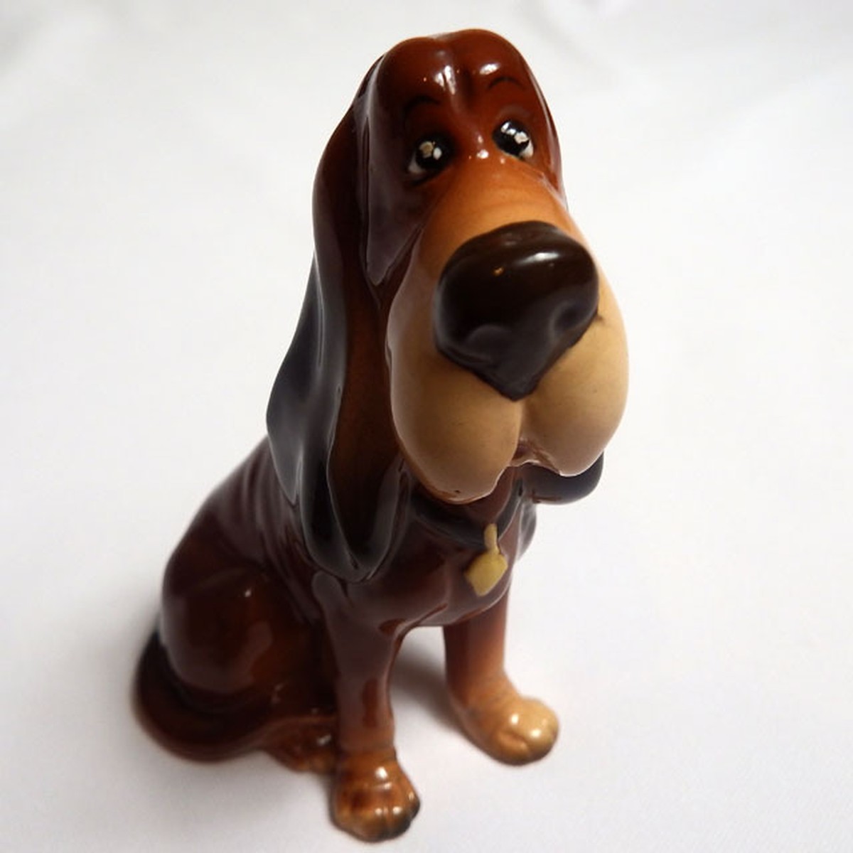 Bloodhound Trusty ヴィンテージ ブラッドハウンド 陶器の置物 ディズニー K 9 Planet