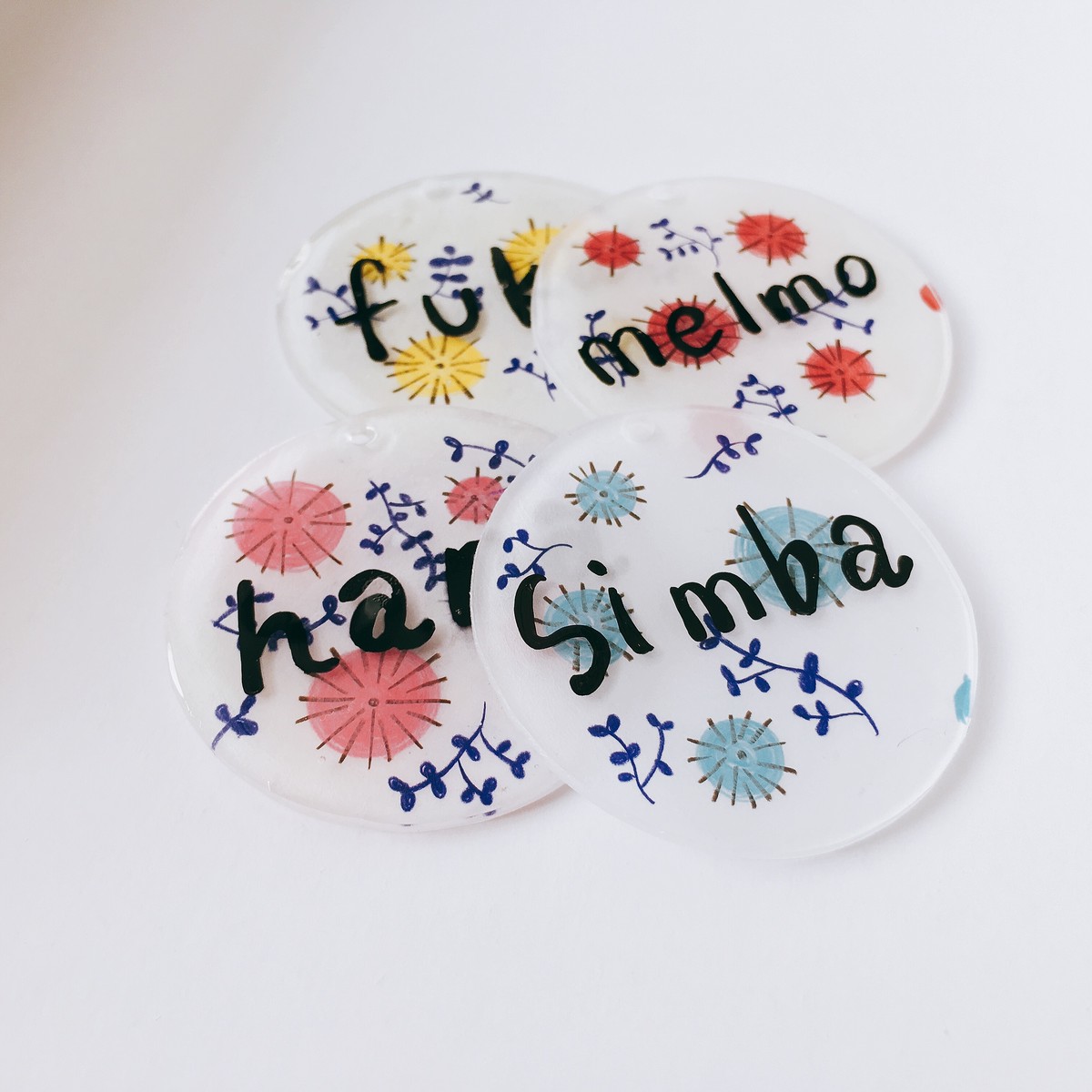 名入れ 文字入れ 北欧 花柄ネームプレート ヘンテコ村