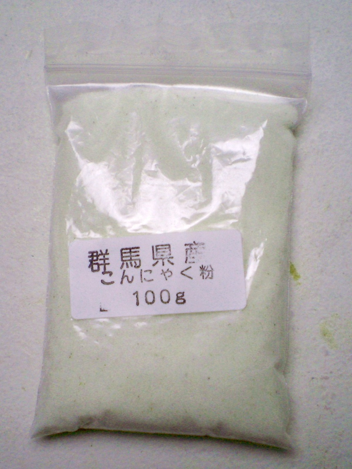 群馬県産未漂白のこんにゃく粉１００ｍｌ １００ｇ 暮らしの中の和紙のかたち
