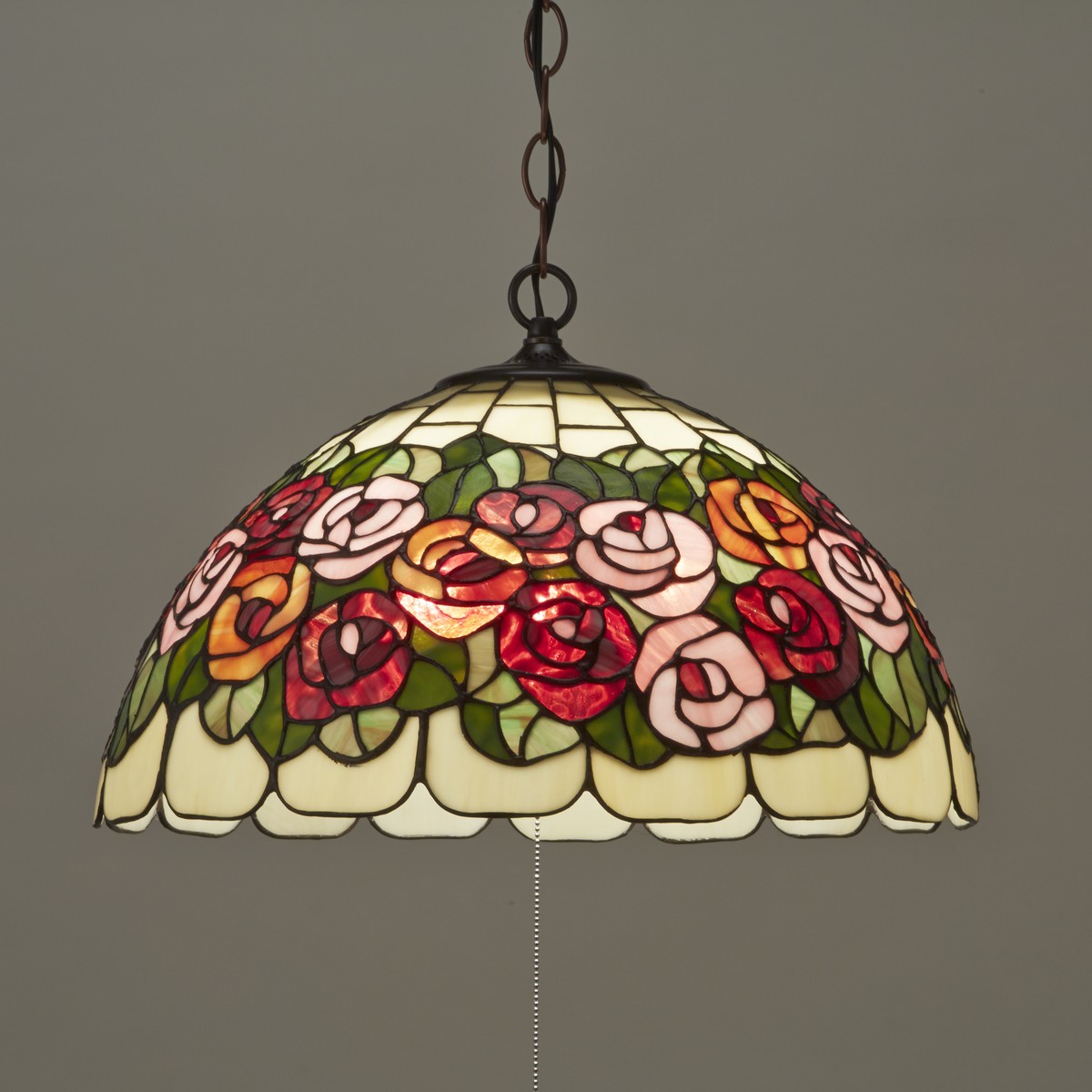 美品 ランプ ステンドグラス ペンダントランプ 天井照明 バラ ペンダント ブルーローズ 吊り下げランプ 送料無料 ステンドランプ 花柄 贈り物 アンティーク ランプ ペンダントライト 北欧 おしゃれ おすすめ 人気 ローズ 薔薇 青いバラ 天井照明