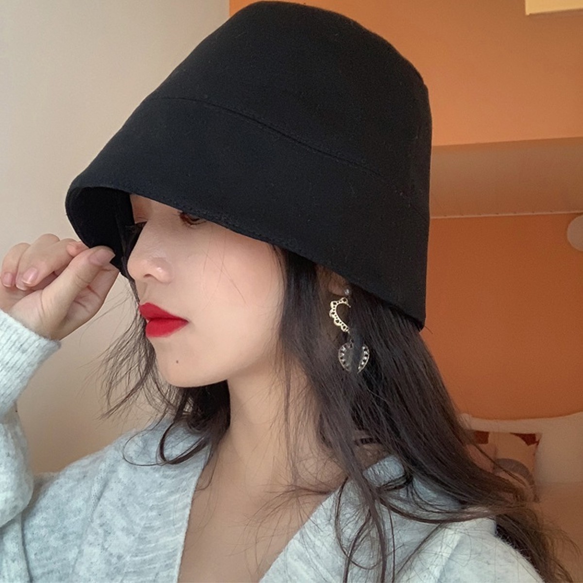 帽子 ハット レディース バケツハット つば無し 無地 秋 冬 春 きれいめ 大人 シンプル 黒 日よけ ブラック レトロ クラシカル レトロ ｏｌ 通学 旅行 エレガント 代 30代 40代 Db0324 Dbstyle 海外アパレル 韓国ファッション