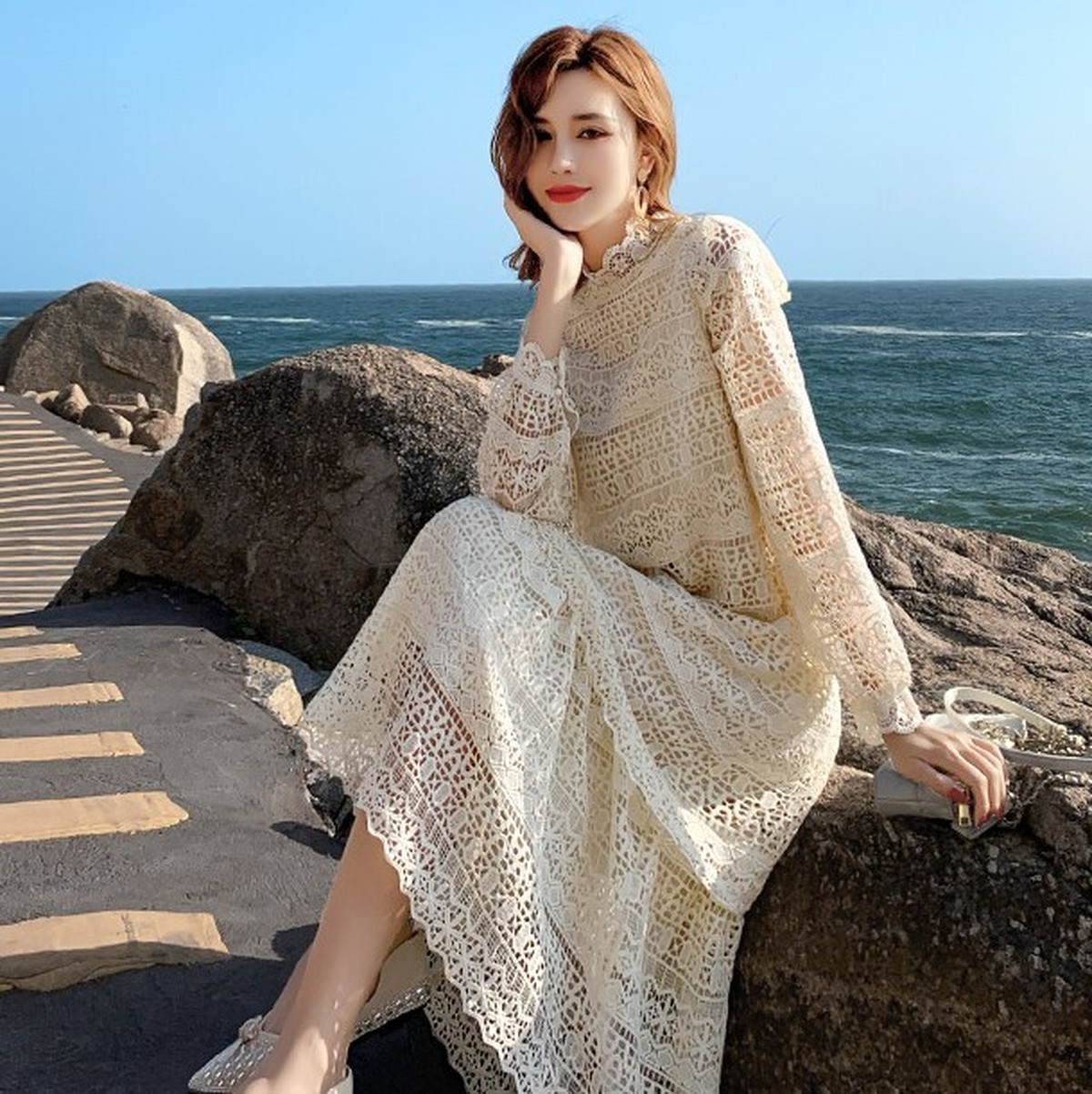 清楚で上品なクロシェ編みワンピース レース シースルー ロングワンピース 長袖 シンプル 大人かわいい Evergreen