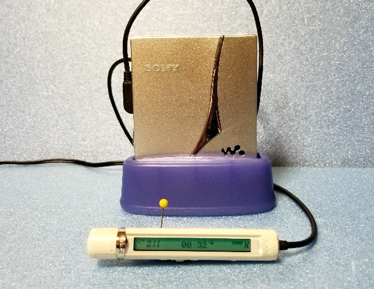 中古】SONY ポータブルMDプレーヤー MZ-E50 シルバー 2zzhgl6