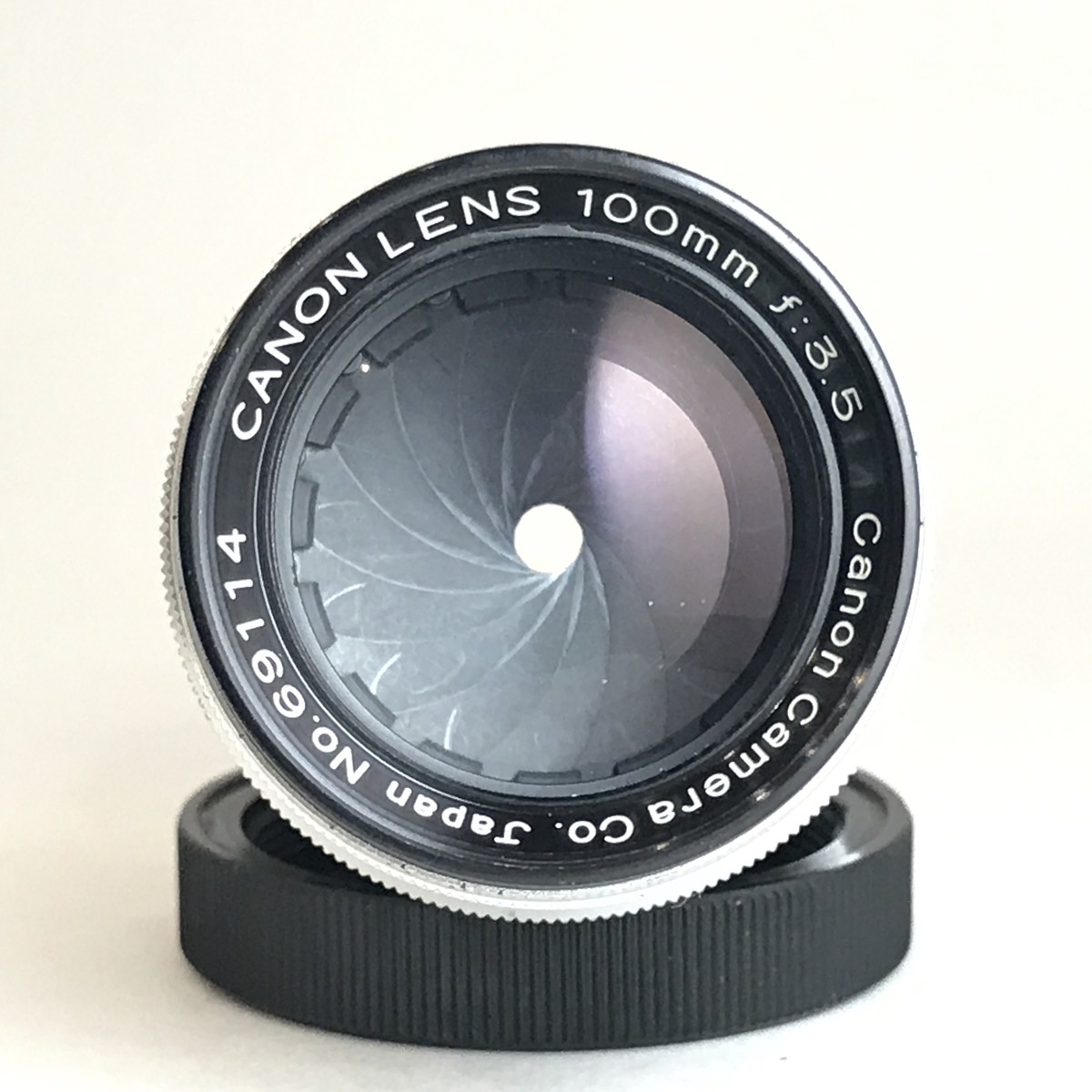100 lens
