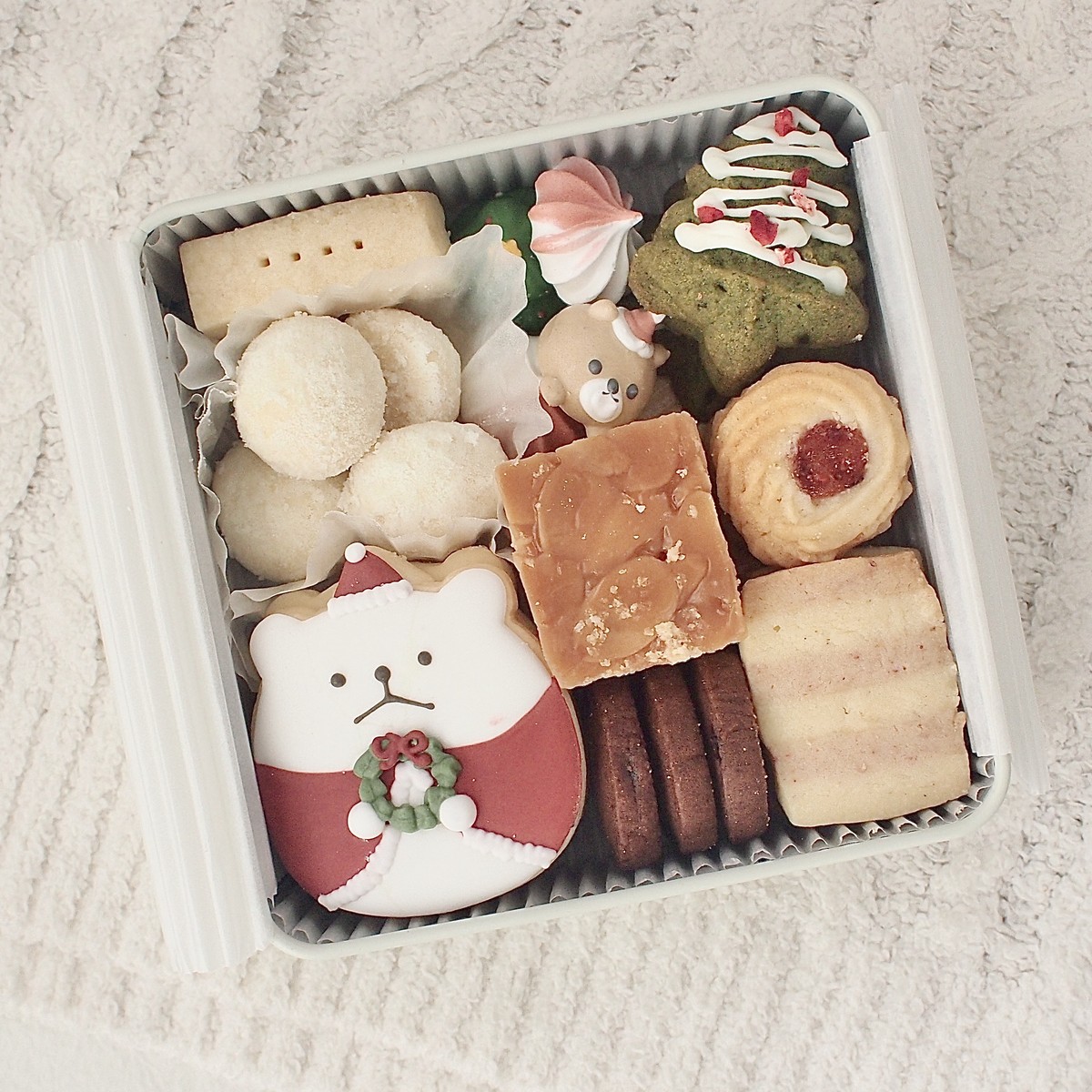 クリスマスクッキー缶 大 Sweets Atelier Bloom