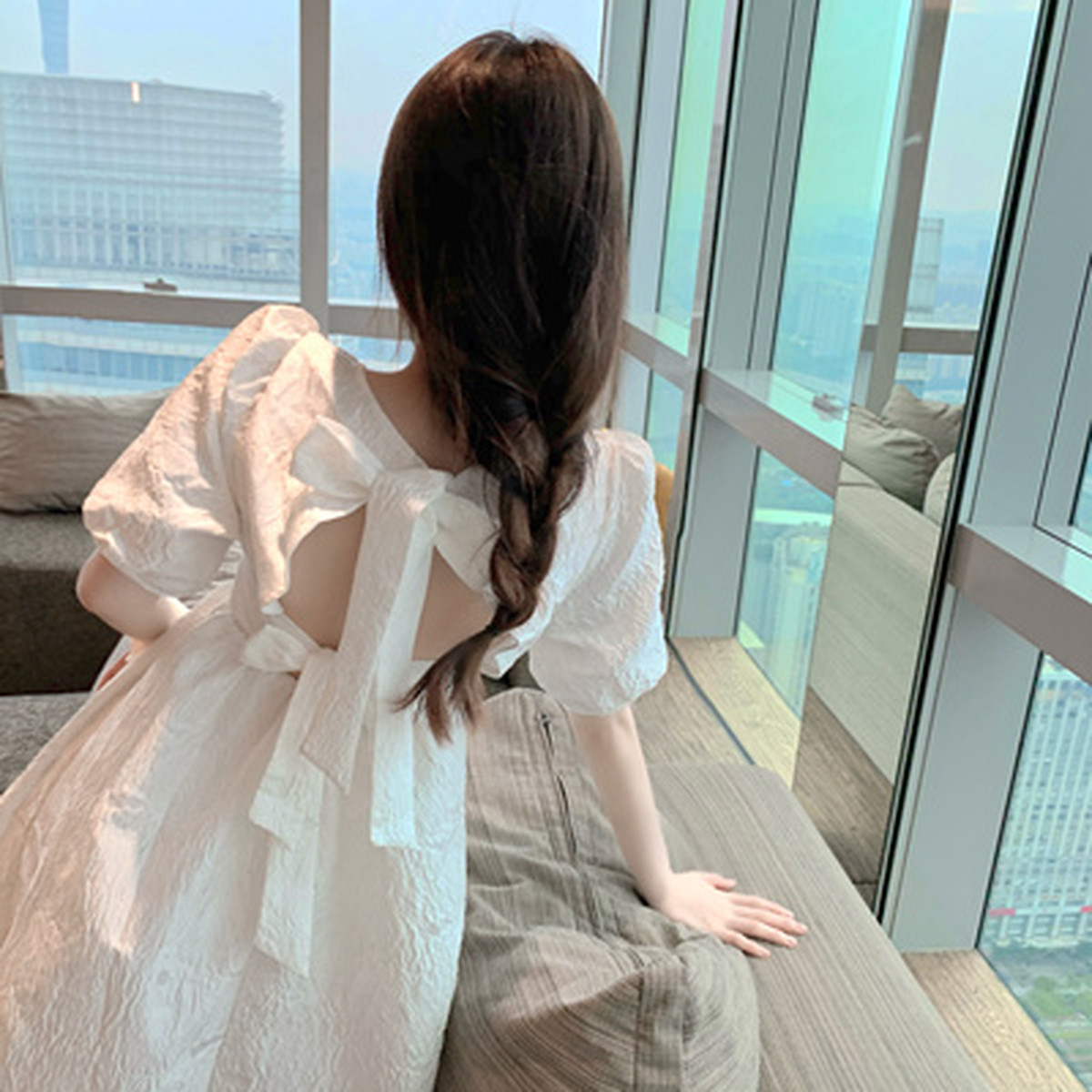 バックリボンワンピース 清楚 上品 ふんわり かわいい パフスリーブ お呼ばれ パーティー 夏 10代 代 綿 白 涼しい リゾート イベント お出かけ リボン Aライン Ma037 La Vie En Rose