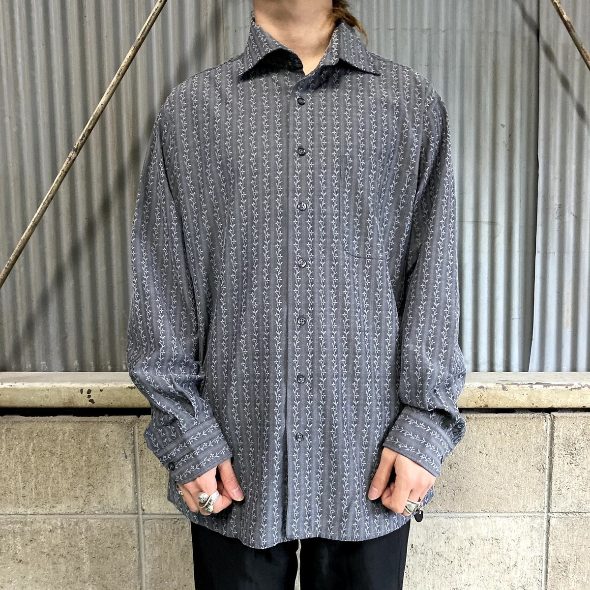 被り心地最高 国内発送 Seeker Groove 小花柄 長袖シャツ 60 Off