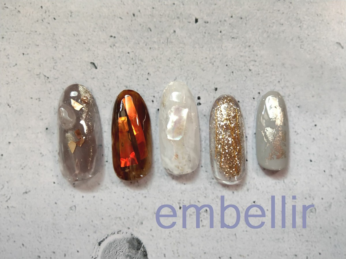 くすみスモーキーカラーのニュアンスネイルチップ Embellir Nail ネイルチップ専門店