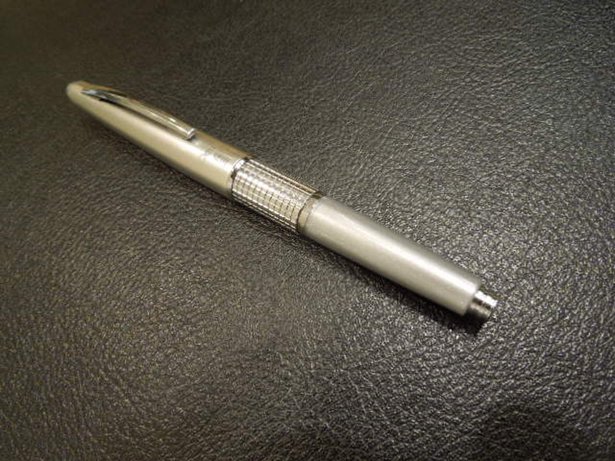 シャープペンシルの名品 ぺんてるケリー限定品シルバー 雑貨屋 大阪ウイシン Uisin Design Homecenter