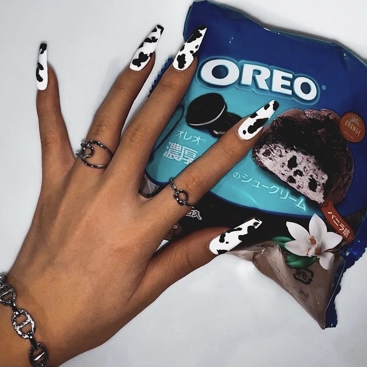 Cowネイルチップ Aliengirl