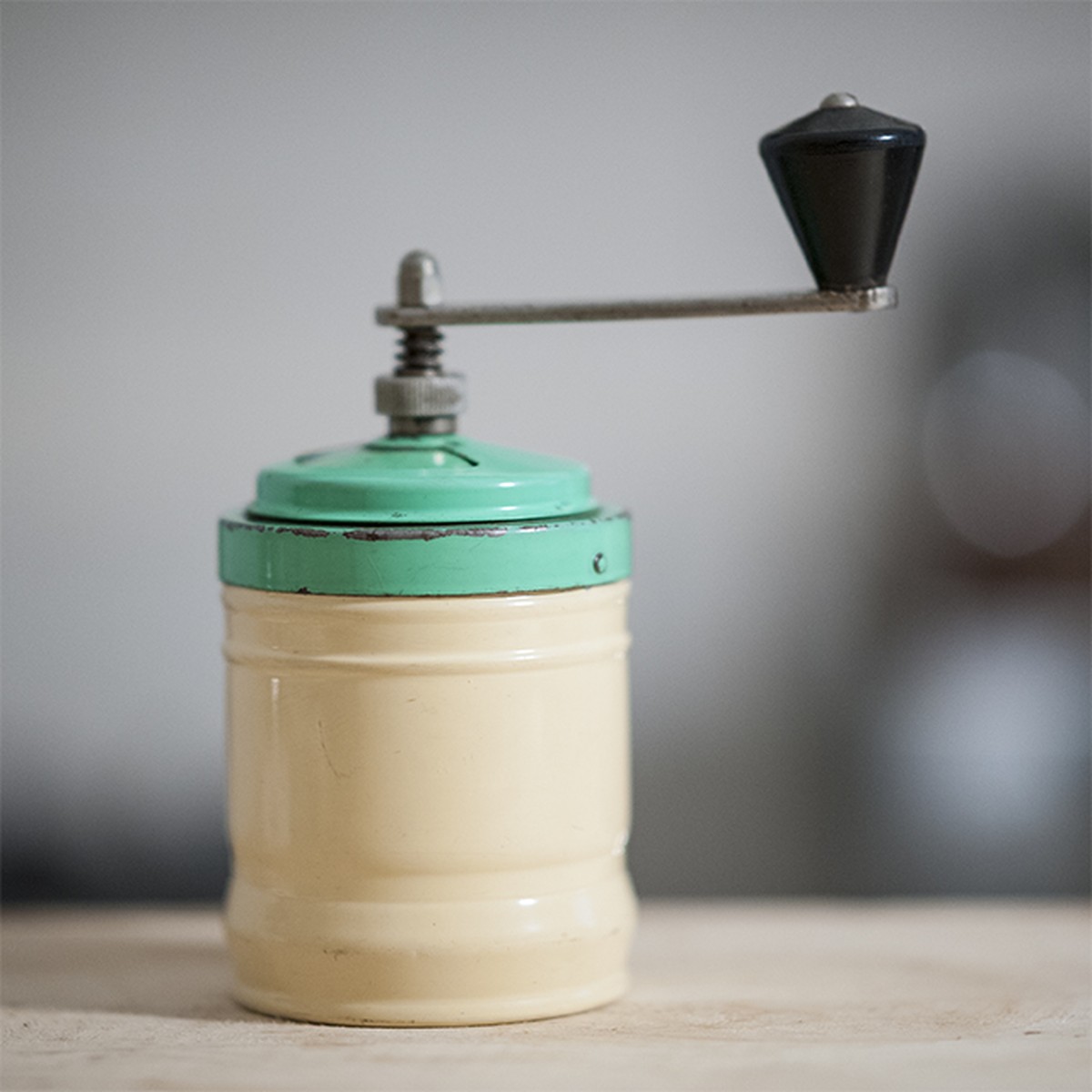 希少な50s hop coffee mill+triclubdoha.com