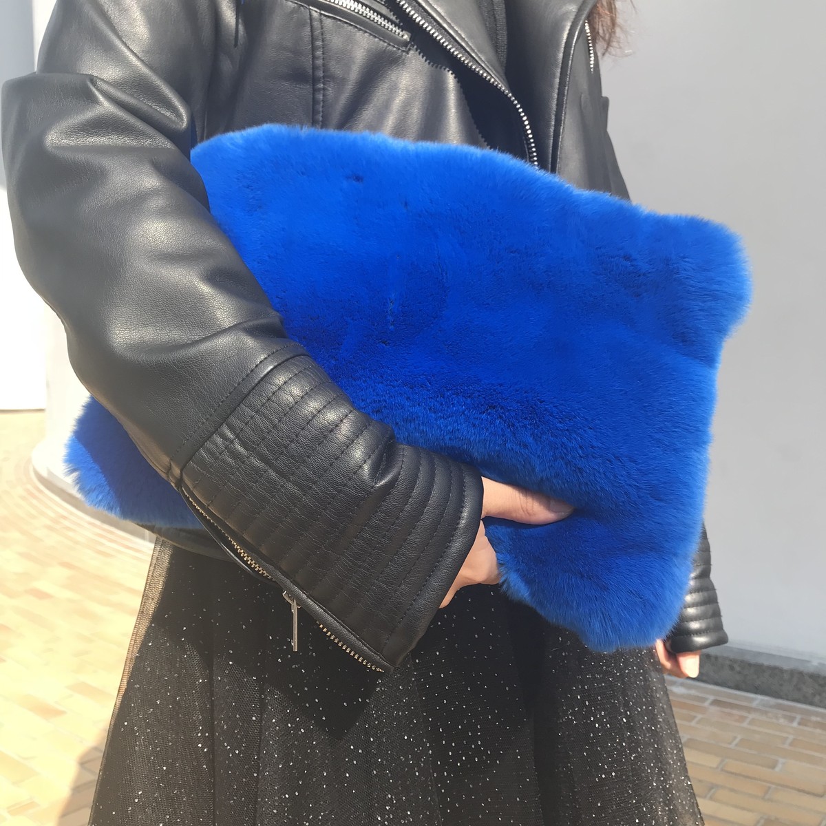 レッキスファー クラッチバッグ ブルー ファーバッグ ファークラッチ リアルファーバッグ ふわふわ もこもこ ふわもこ Mo3select