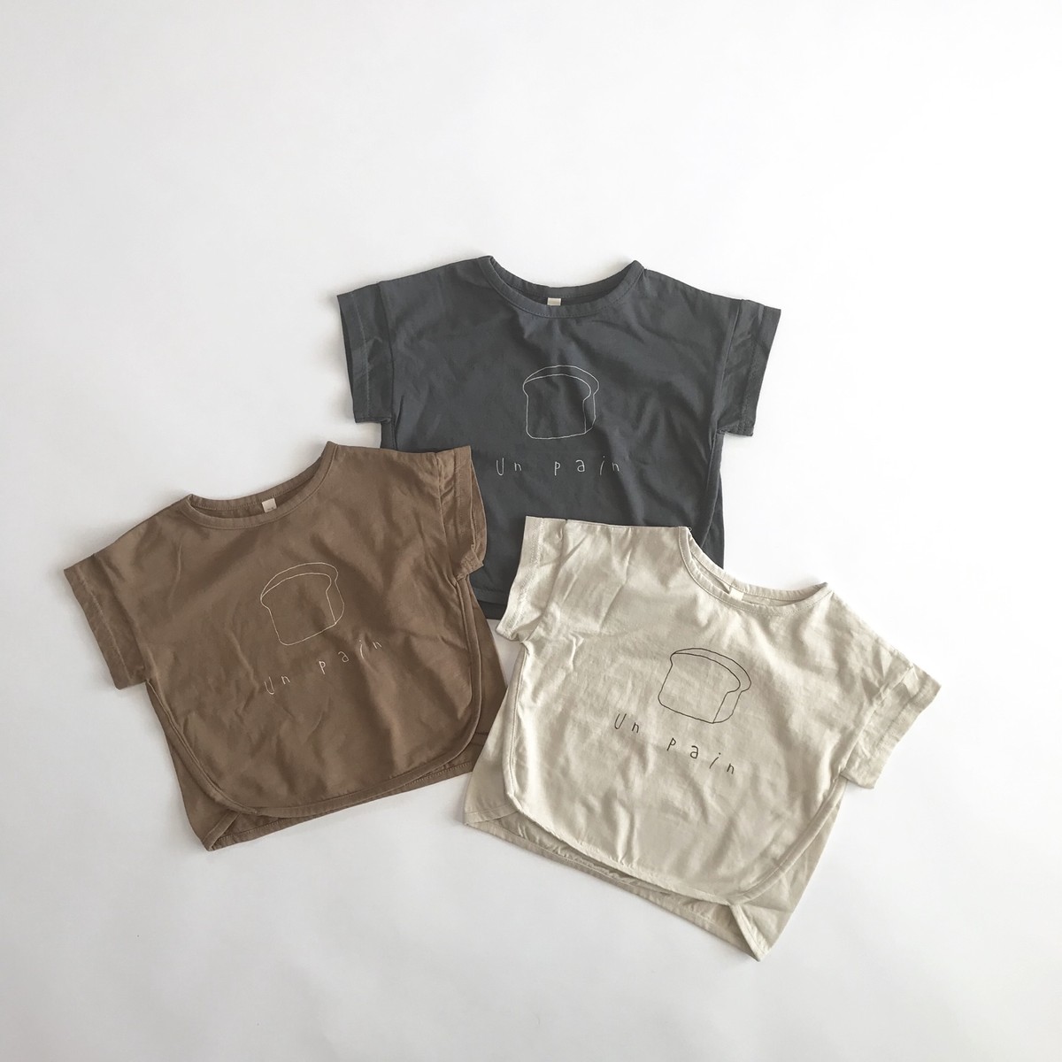 食パンtシャツ 韓国子供服 Bisque びすく