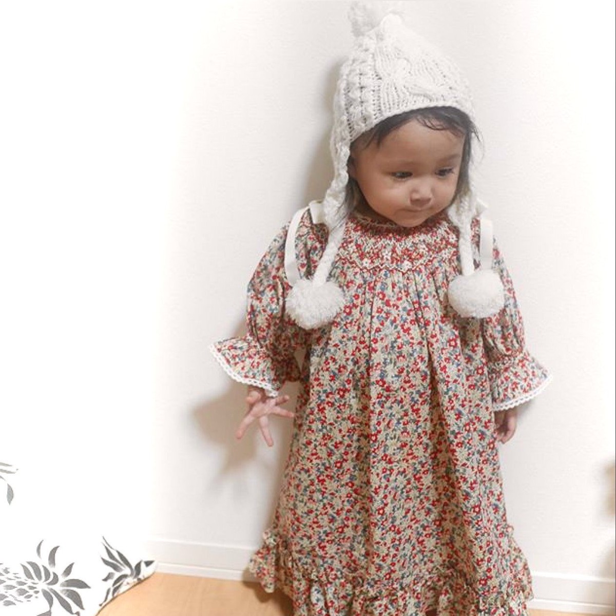 リバティ風 ベルスリーブ スモッキングワンピース クリスマス ビショップ Heart Spring スモッキングワンピースと可愛い子供服