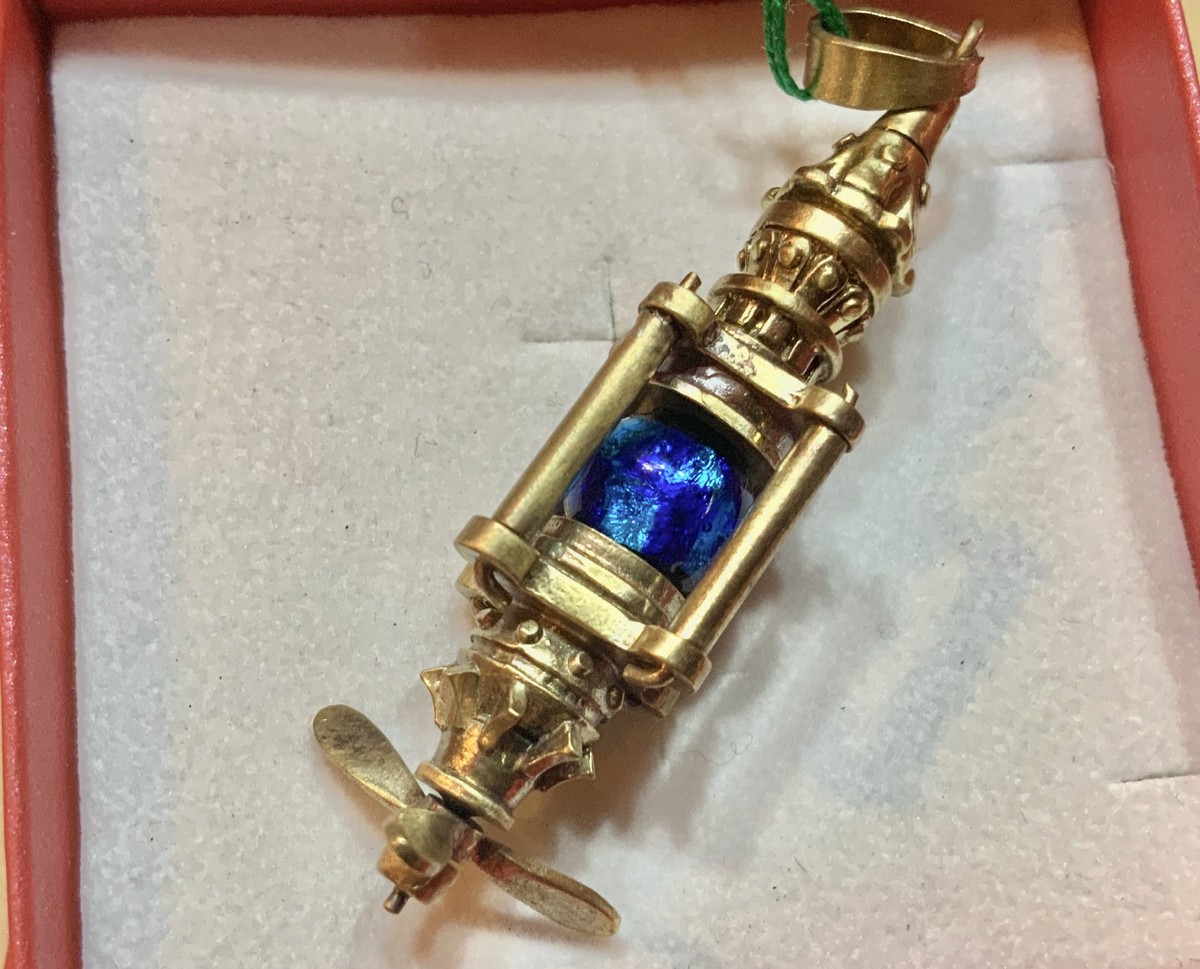 壊れた永久機関ペンダントヘッド Reverie Emporium