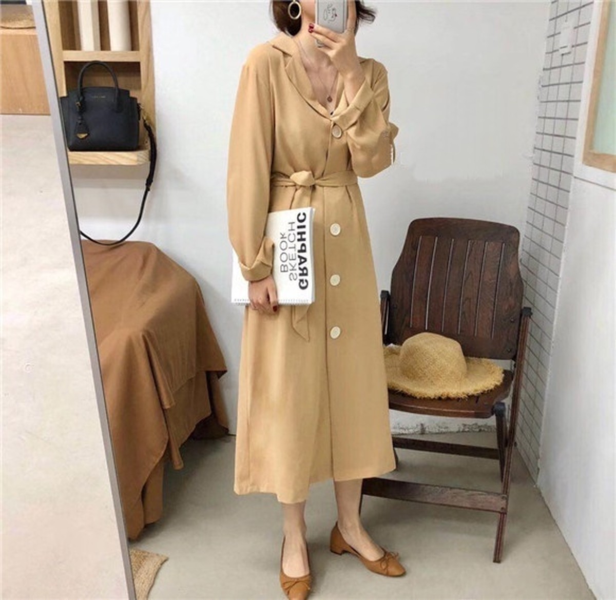 春 夏 ロングワンピース フロントボタン Vネック テーラードカラー シンプル 無地 シングルブレスト ワンピースドレス フリーサイズ 長袖 ゆったり袖 ハイウエスト ウエストマーク ウエストリボン 布ベルト 着痩せ 体型カバー フレア Aライン ロング丈 上品 おしゃれ