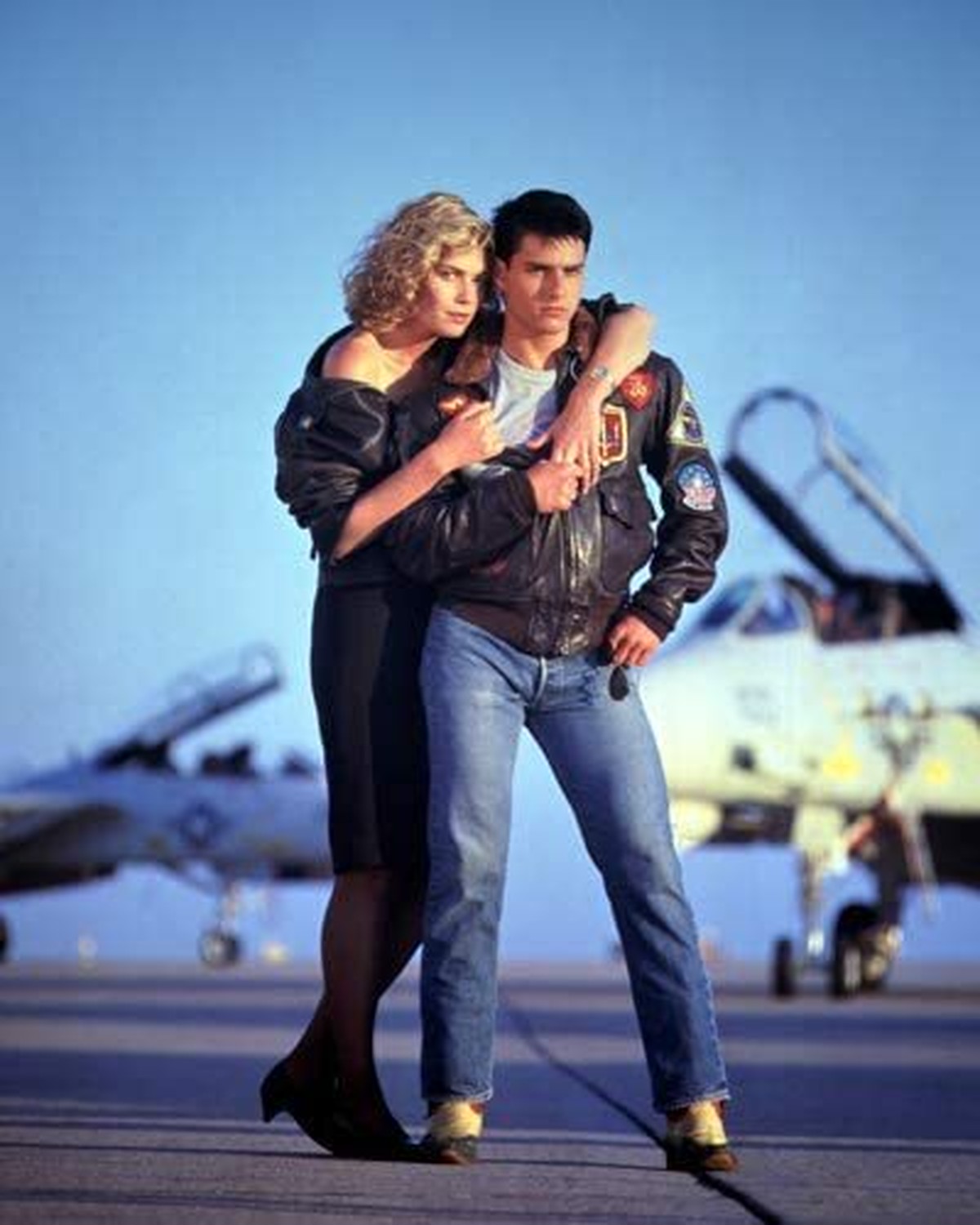 直輸入 特大写真 約35 6x27 9cm トップガン トム クルーズ Top Gun 7077 Movieimages 大分市府内町2 3 天神ビル101 080 42 9150