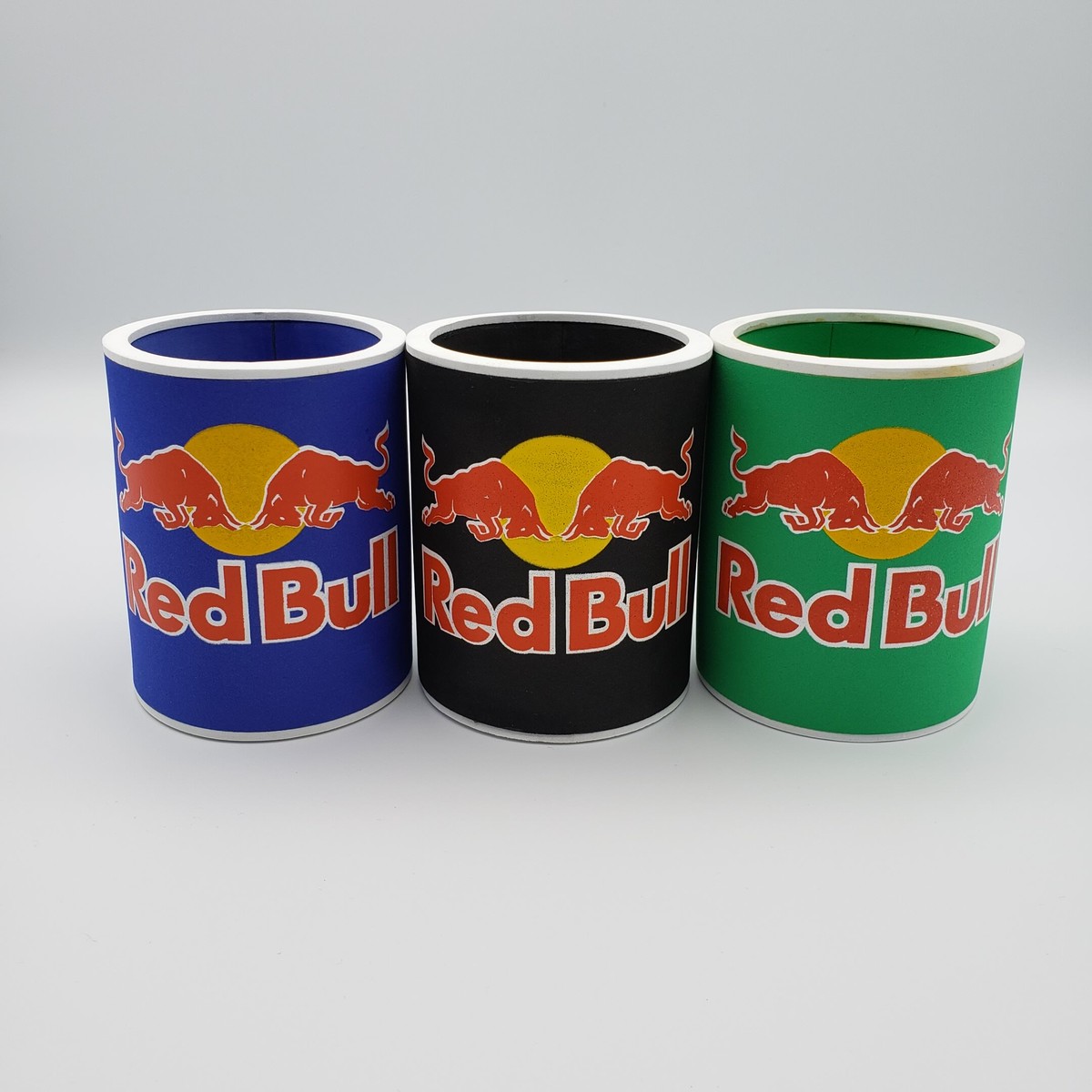 タイ雑貨 保冷缶ホルダー 缶ビールクーラー Red Bull レッドブル ３色セット Kikiribon