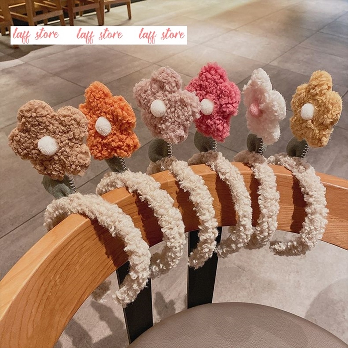 フラワー ヘアバンド カチューシャ ヘッドバンド ヘアーバンド 花 立体 ボア もこもこ ふわふわ ヘアアクセ ヘアスタイル 仮装 コスプレ レディース 人気 ヘアアレンジ おもしろ 可愛い デイジー 揺れる 取寄 発送目安14 21日営業日 Laff Store 会社情報