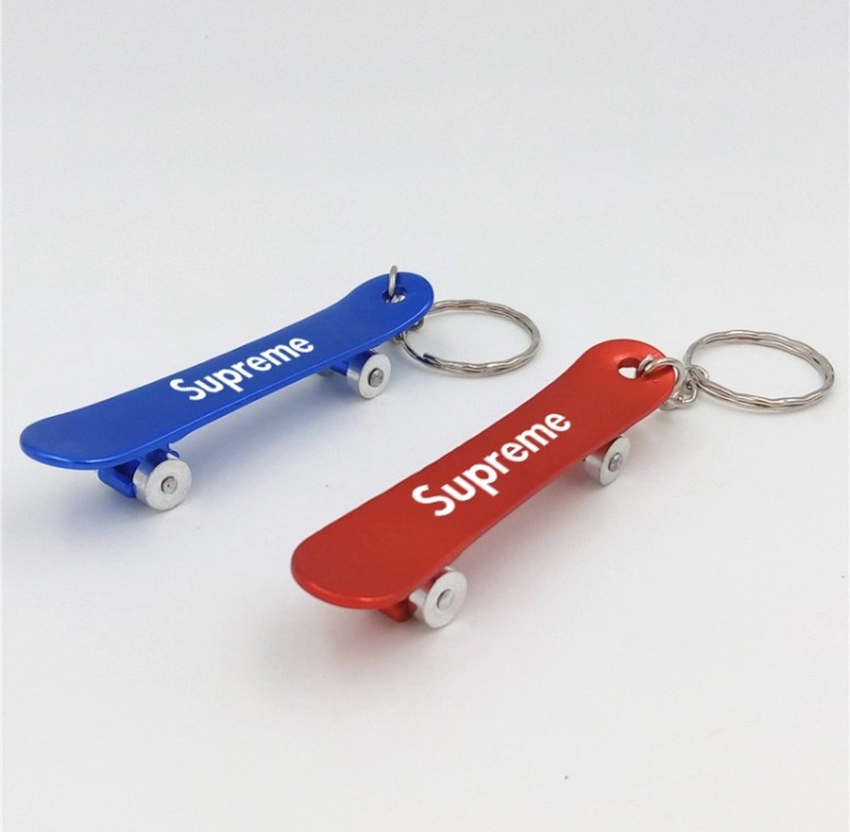 Supreme風 スケートボード型 キーホルダー Gpimport