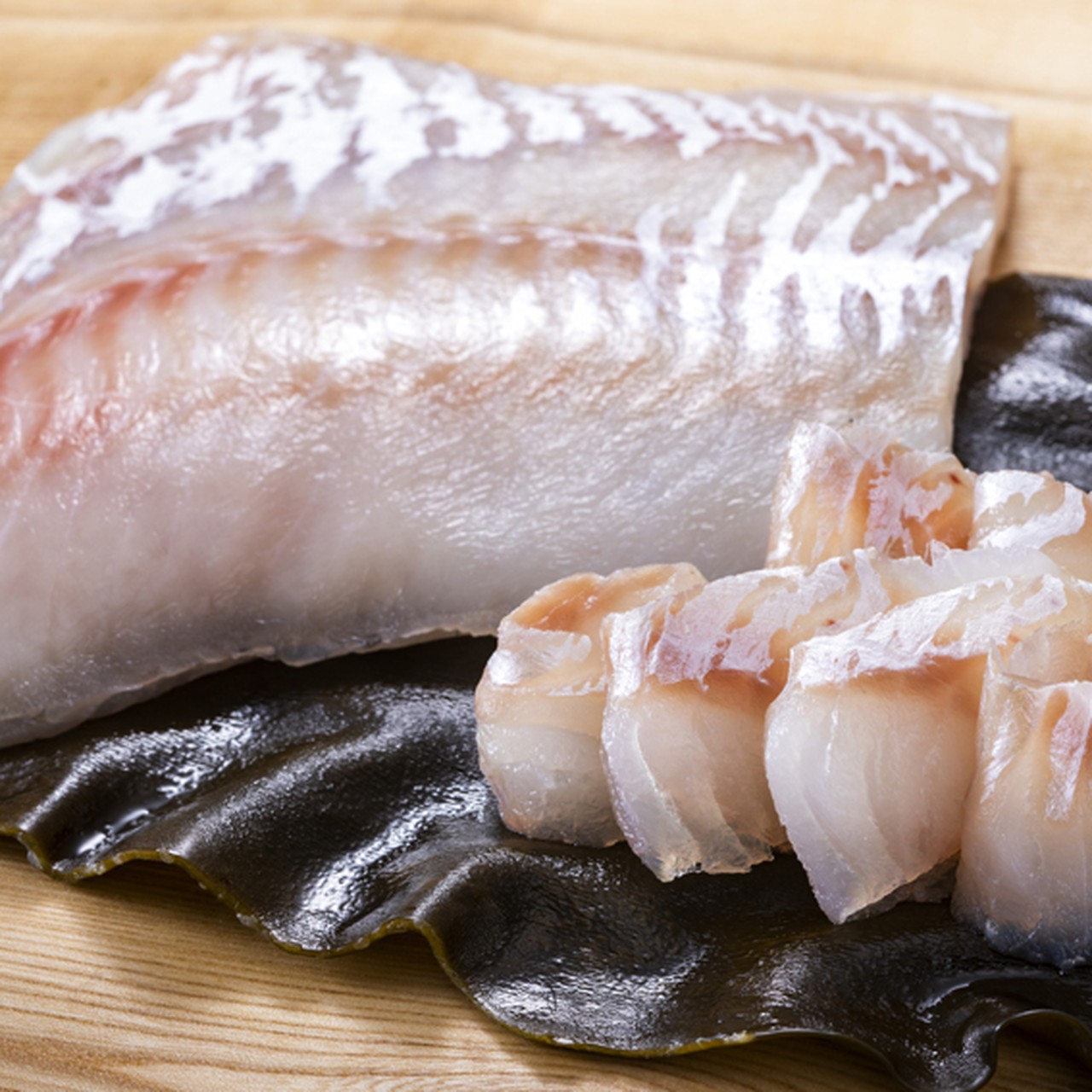 【送料無料】青森県産 真鱈昆布締め