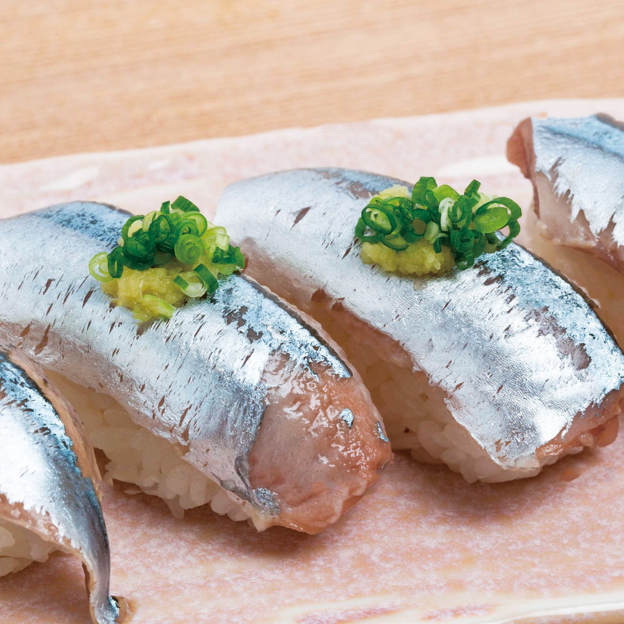 【送料無料】北海道根室産 秋刀魚丸ごと凍結(特大4尾)