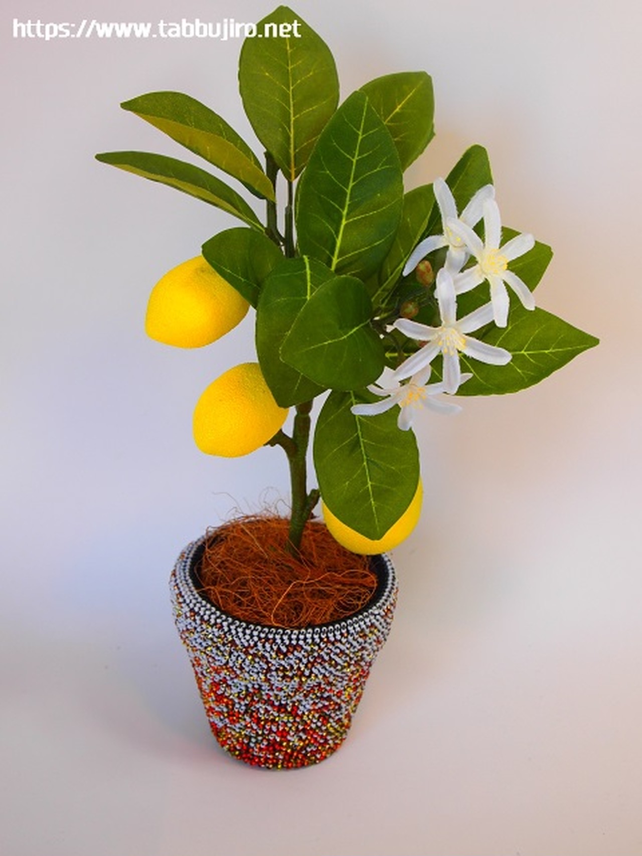 31 光触媒 レモンツリー ビーズ編みの鉢カバー付き ビーズ編み 旅ジロー工房