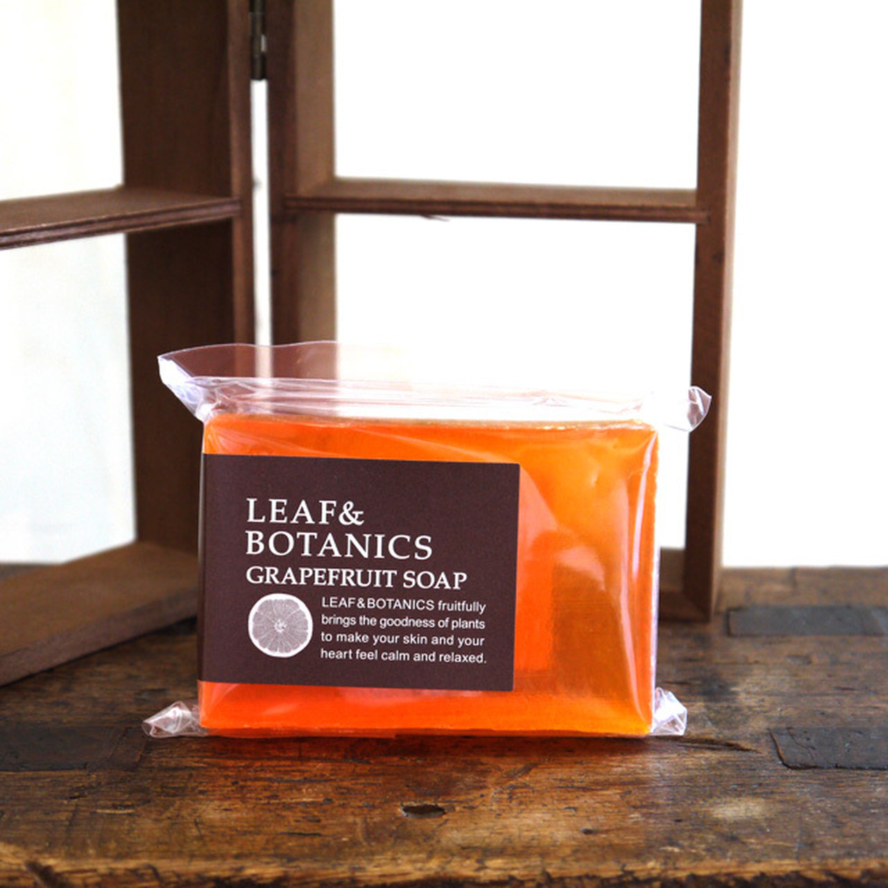 <松山油脂 LEAF&BOTANICS>マザーソープ グレープフルーツ