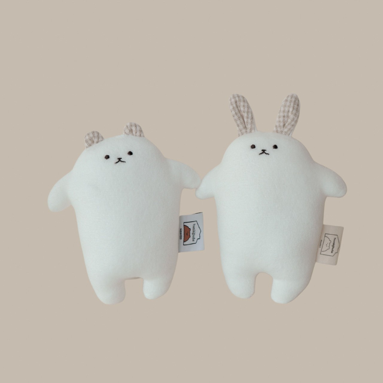 ゆきぐにうさぎさんのガラガラぬいぐるみ