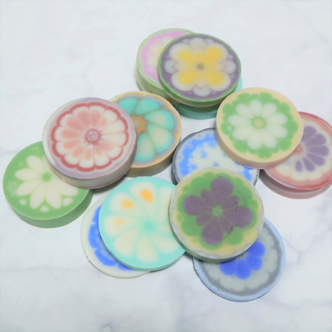 手作りキット アロマと手作り石けんのお店 Luanaleaf