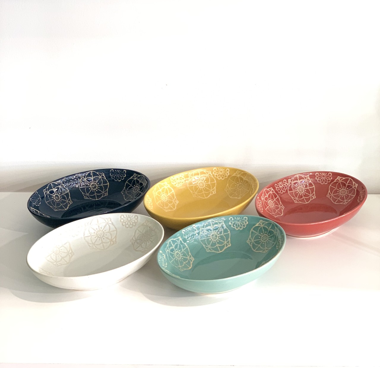 波佐見焼 藍染窯 ステッチ オーバルボウル 波佐見焼 パスタ皿 カレー皿 カラフル かわいい 波佐見焼 Natural69 小鹿田焼 やちむん 東京自由が丘 暮らしの民芸 那かむた Webストア