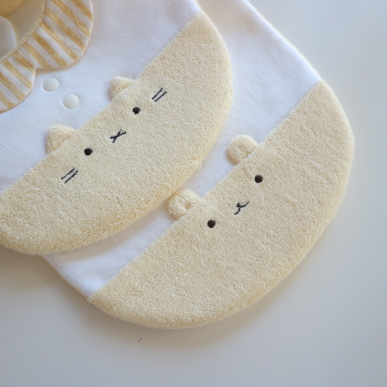 新つみきどうぶつのおめかしbib(ひなた)